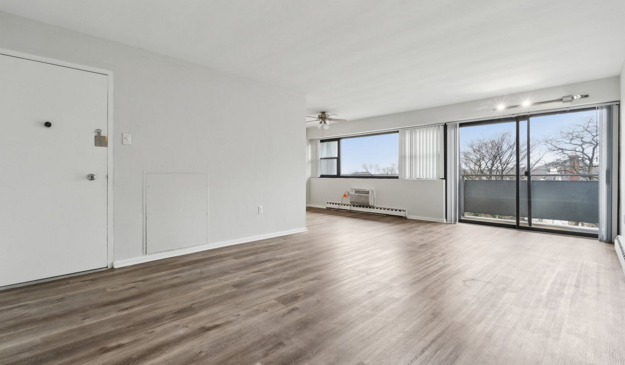 Vista - Philadelphia, PA - living room