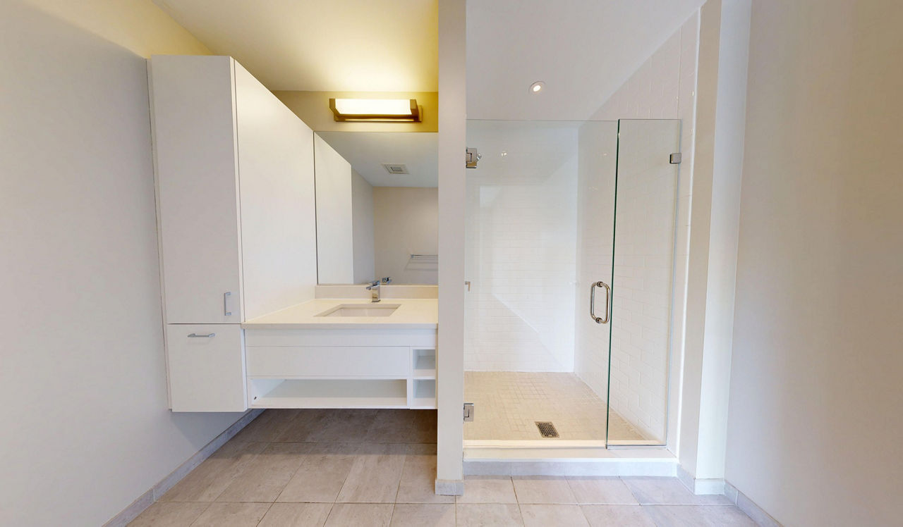 Vivo Apartments - Cambridge, MA - Bathroom