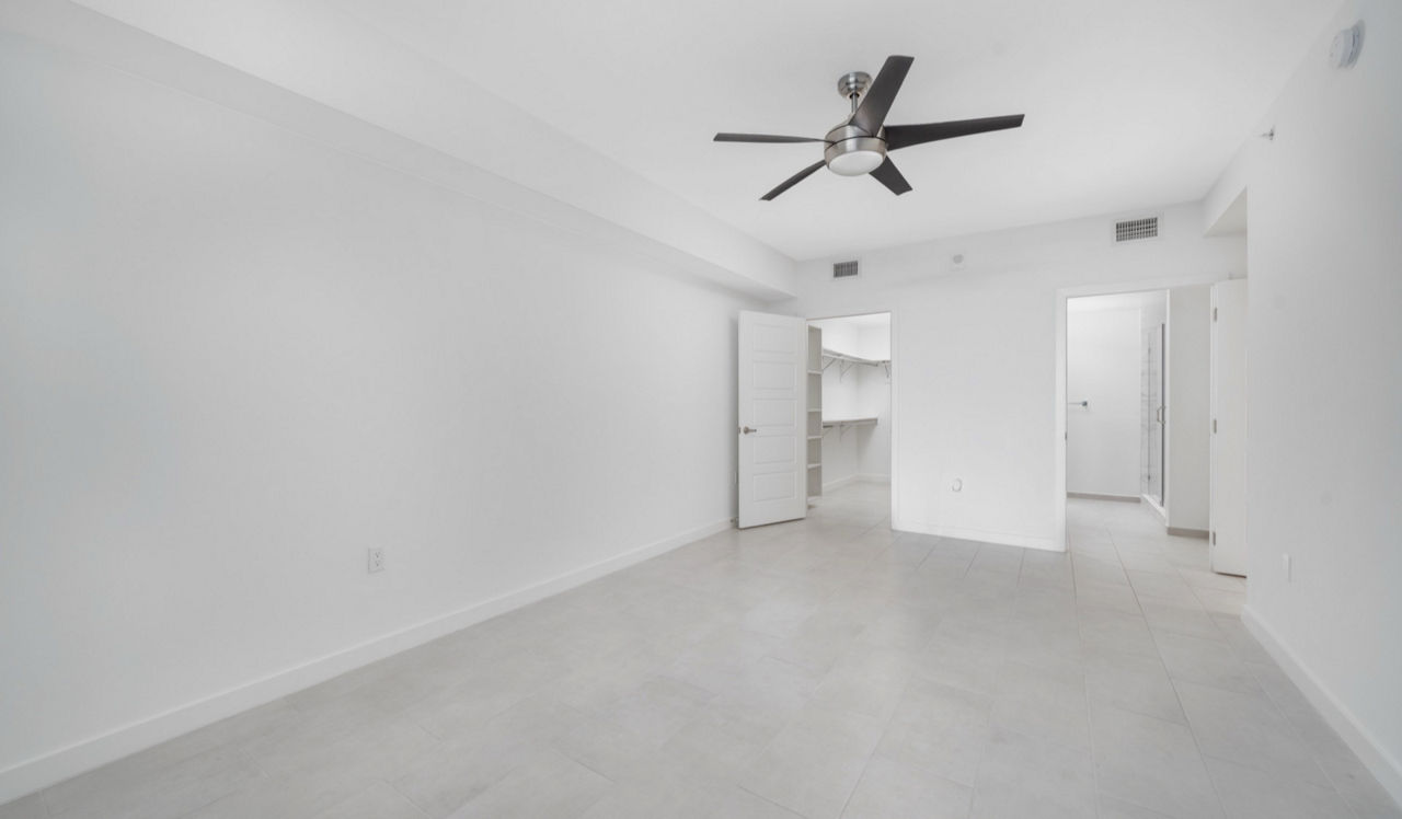 The Watermarc at Biscayne Bay - Miami, FL - bedroom