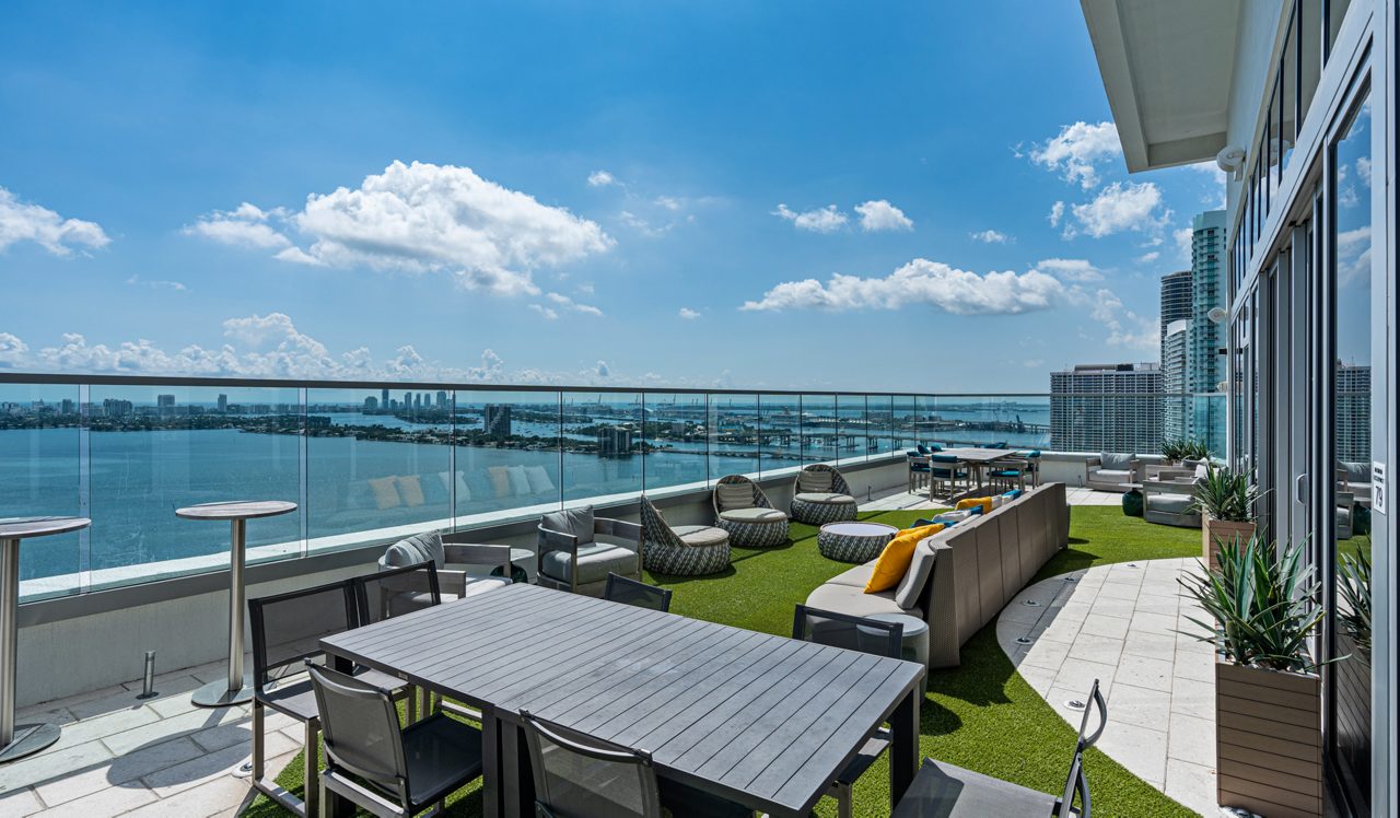 The Watermarc at Biscayne Bay - Miami, FL - lounge