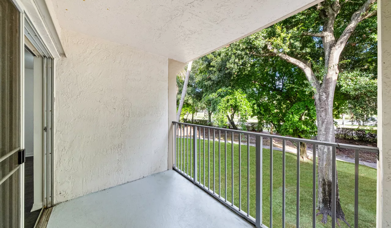 West Boynton - Boynton Beach, FL - Balcony