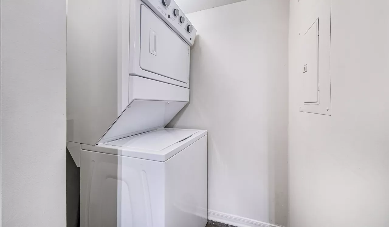 West Boynton - Boynton Beach, FL - Laundry