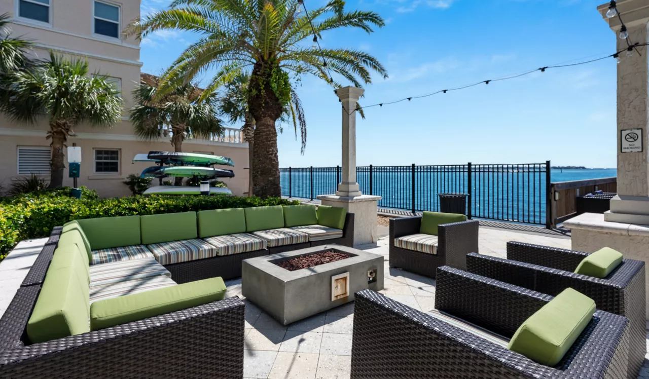 2054 Riverside in Jacksonville, FL - Outdoor Lounge