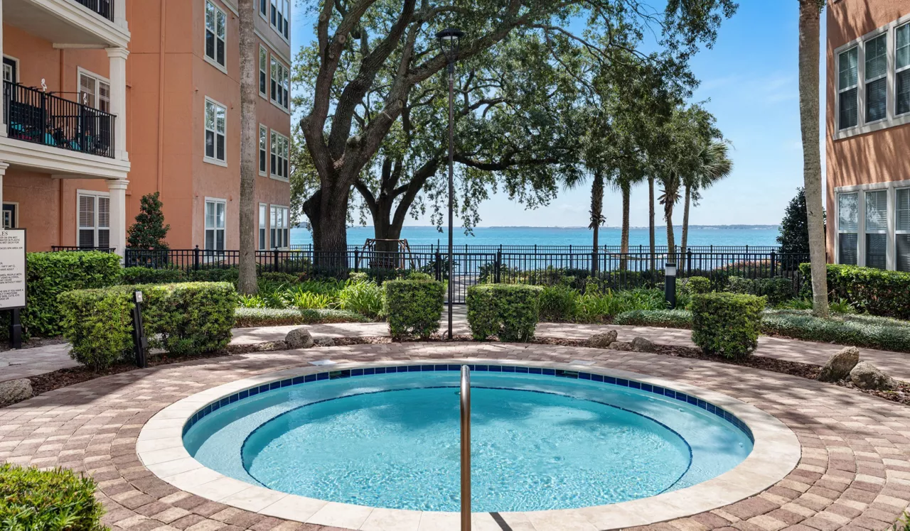 2054 Riverside in Jacksonville, FL - Hot tub