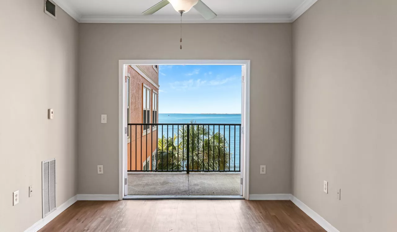 2054 Riverside - Jacksonville, FL - Living Room