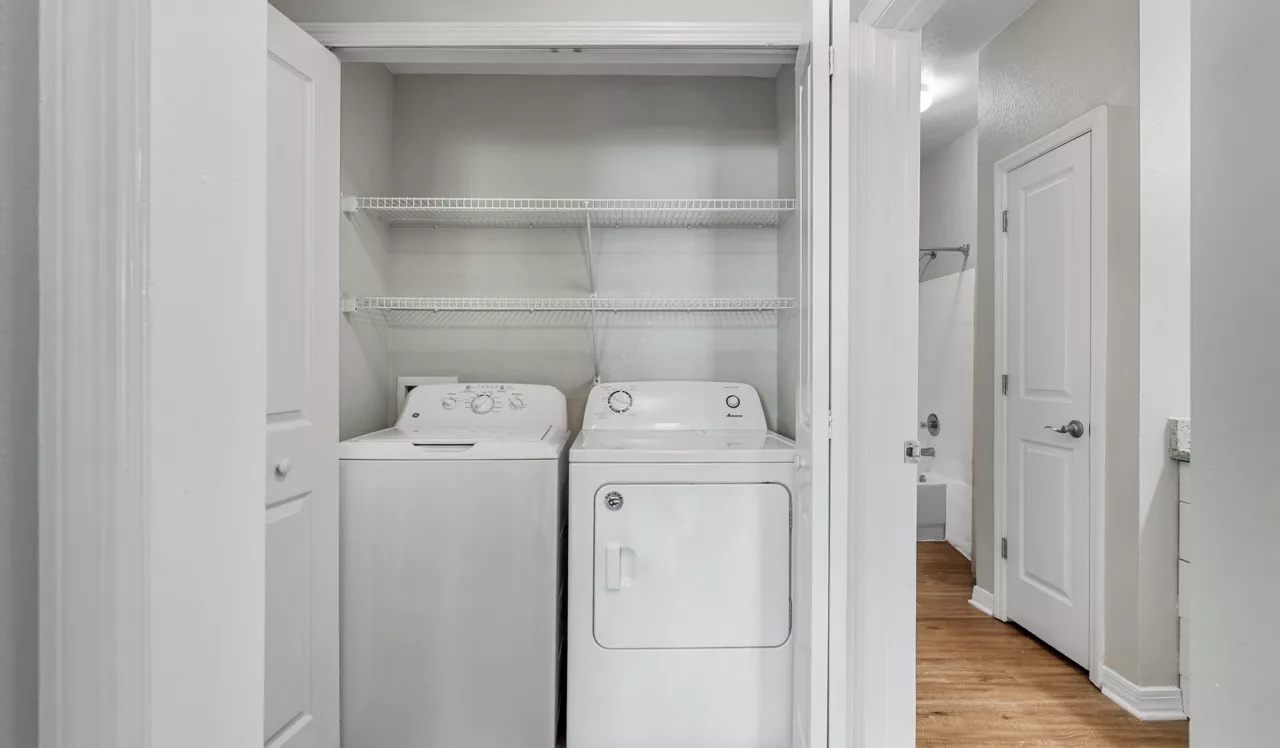 2054 Riverside - Jacksonville, FL - In-unit Washer and Dryer