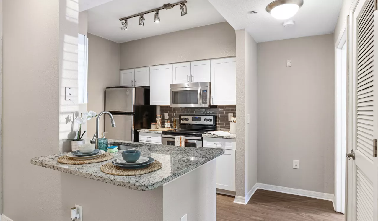 2054 Riverside - Jacksonville, FL - Kitchen
