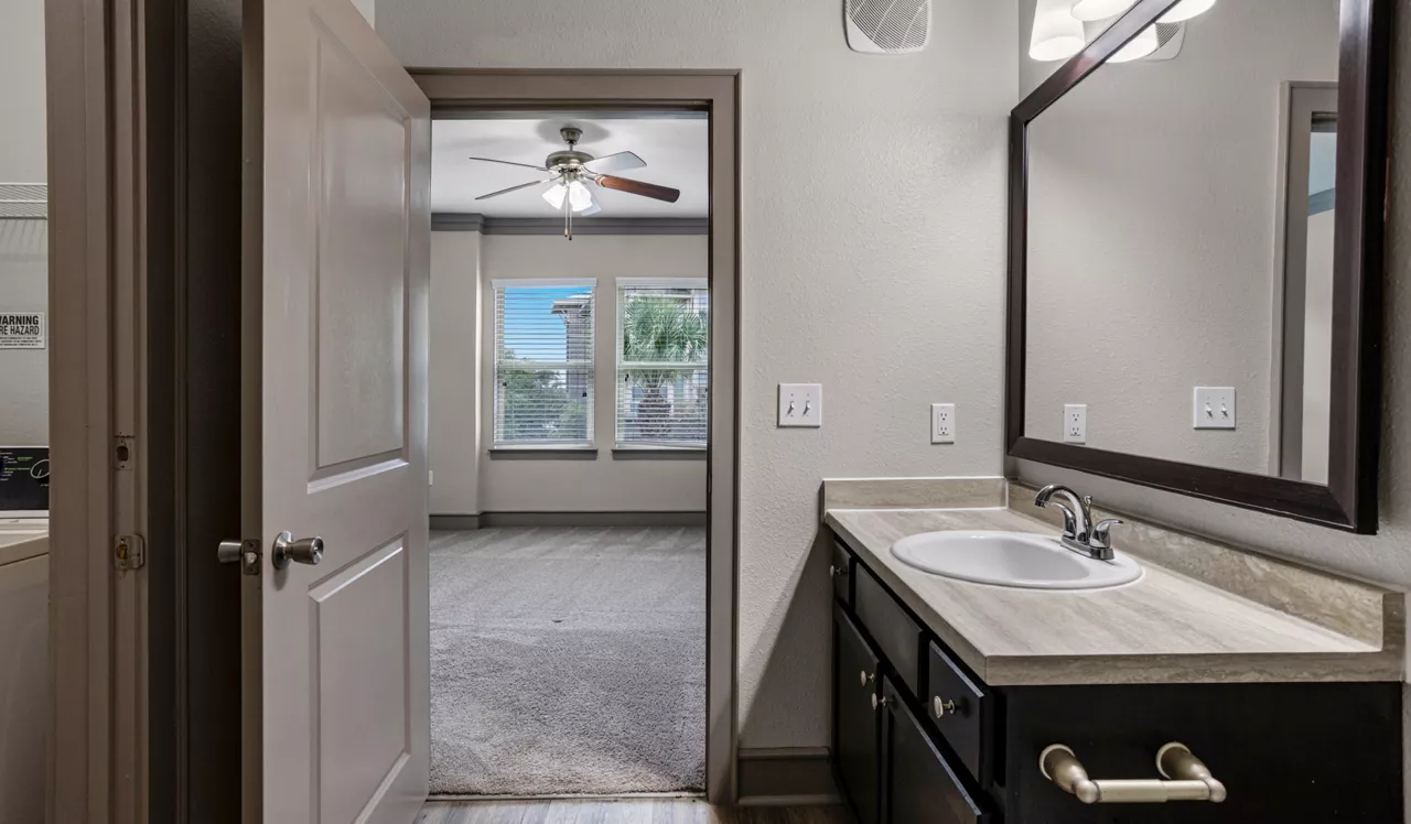 Lux at Sorrel - Jacksonville, FL - Bathroom