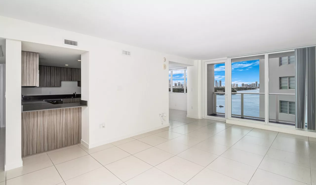 Southgate Towers - Miami, FL - Living Room