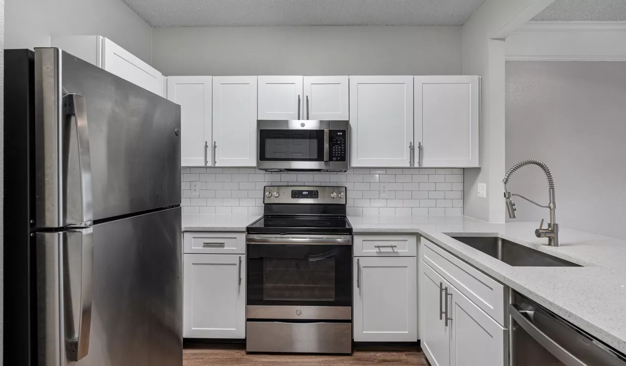 Timucuan Lakeside - Jacksonville, FL - Kitchen