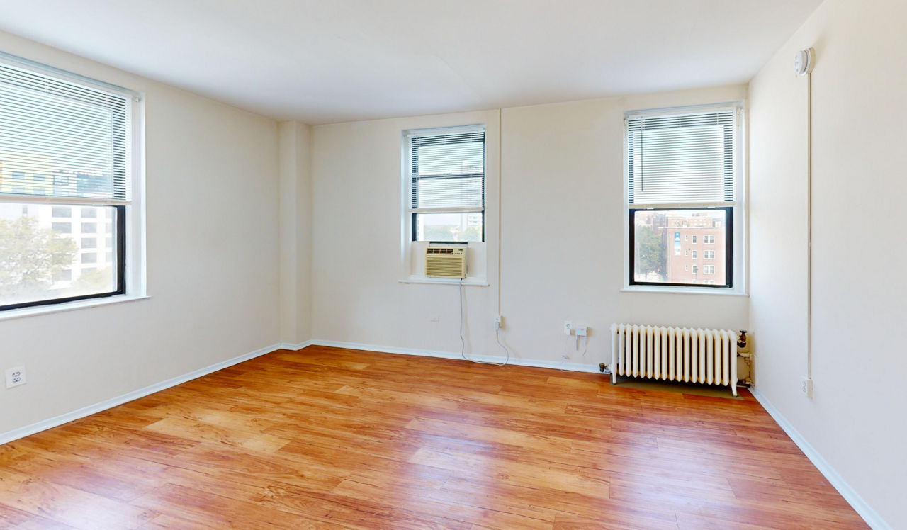 Chestnut Hall Apartments - Philadelphia, PA - Living Space