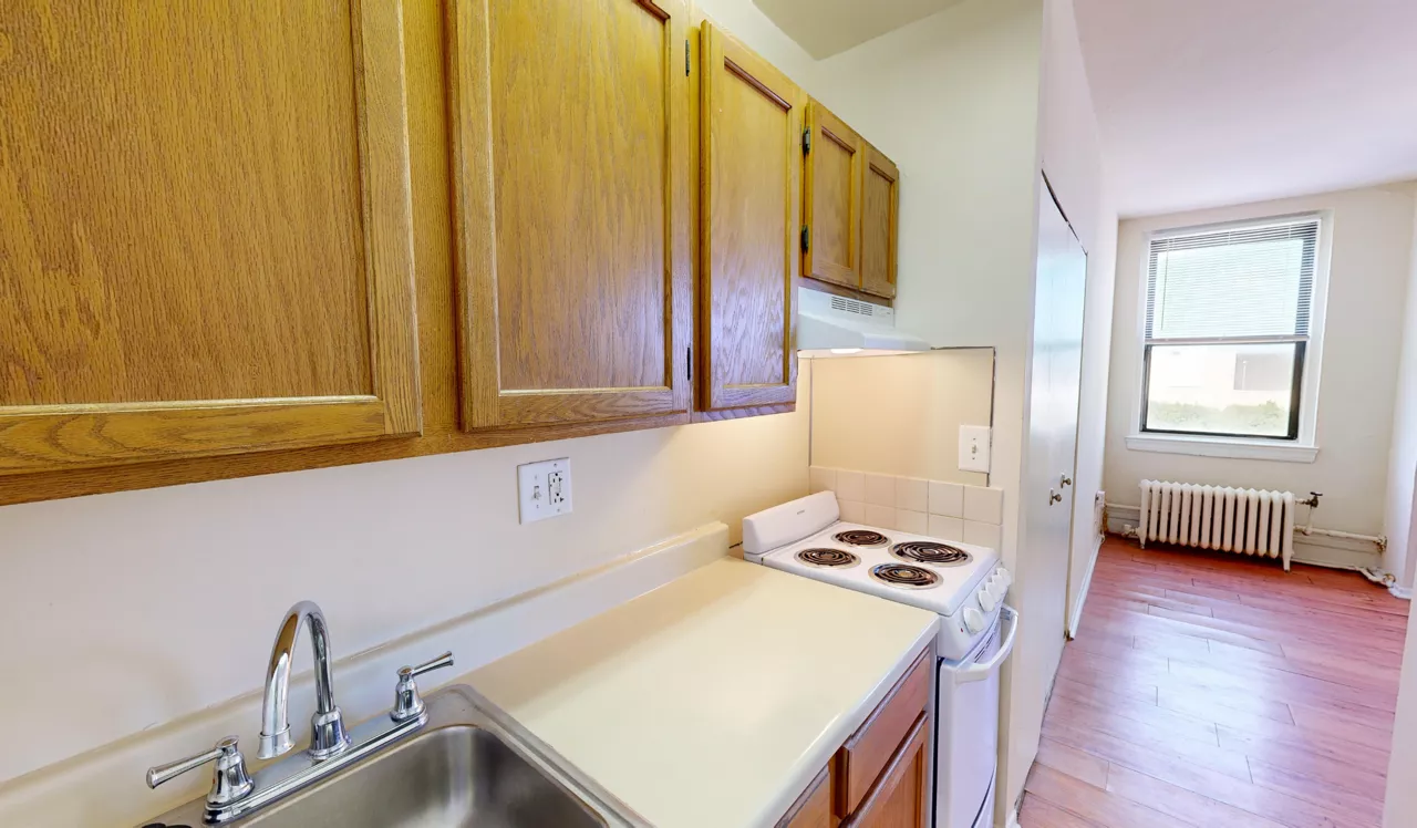 Chestnut Hall in Philadelphia - Kitchen