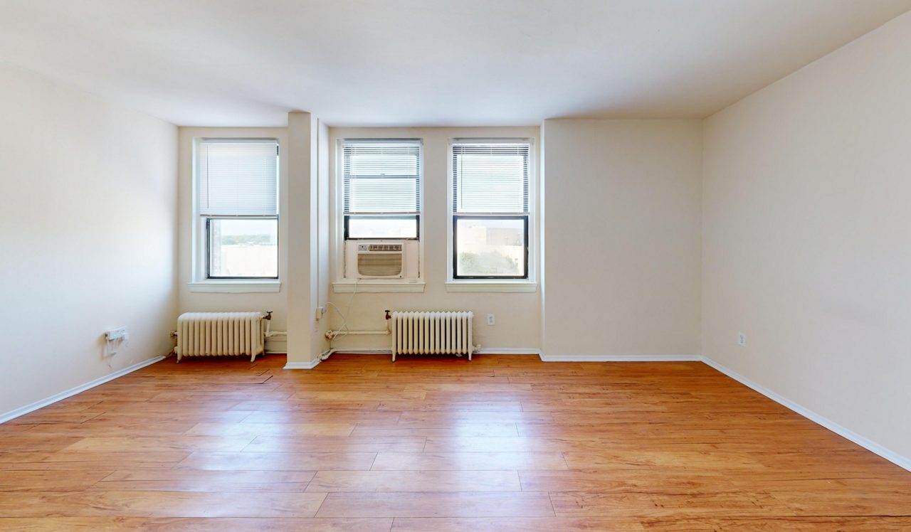 1920x1121-Jefferson-Living1 - 1