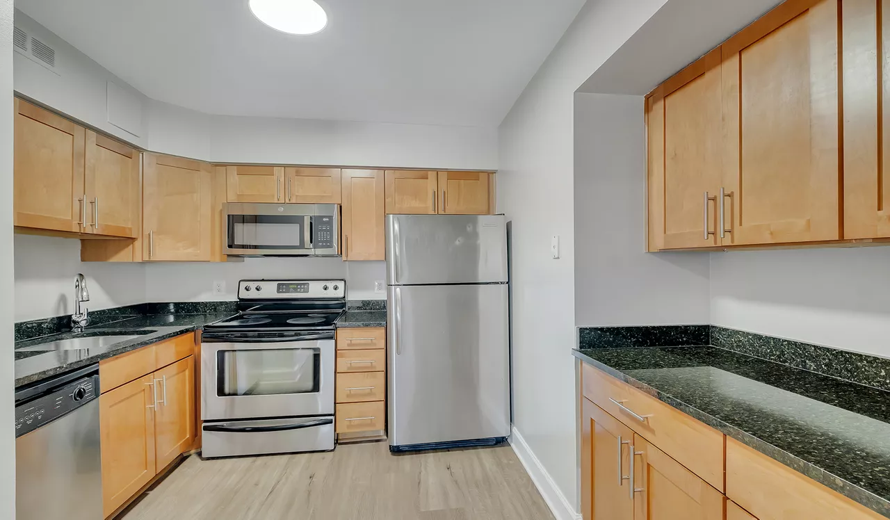 Vaughan Place - Washington, DC - Kitchen