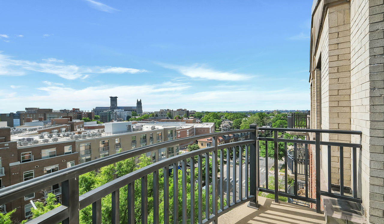 Vaughan Place -Washington, DC - Balcony
