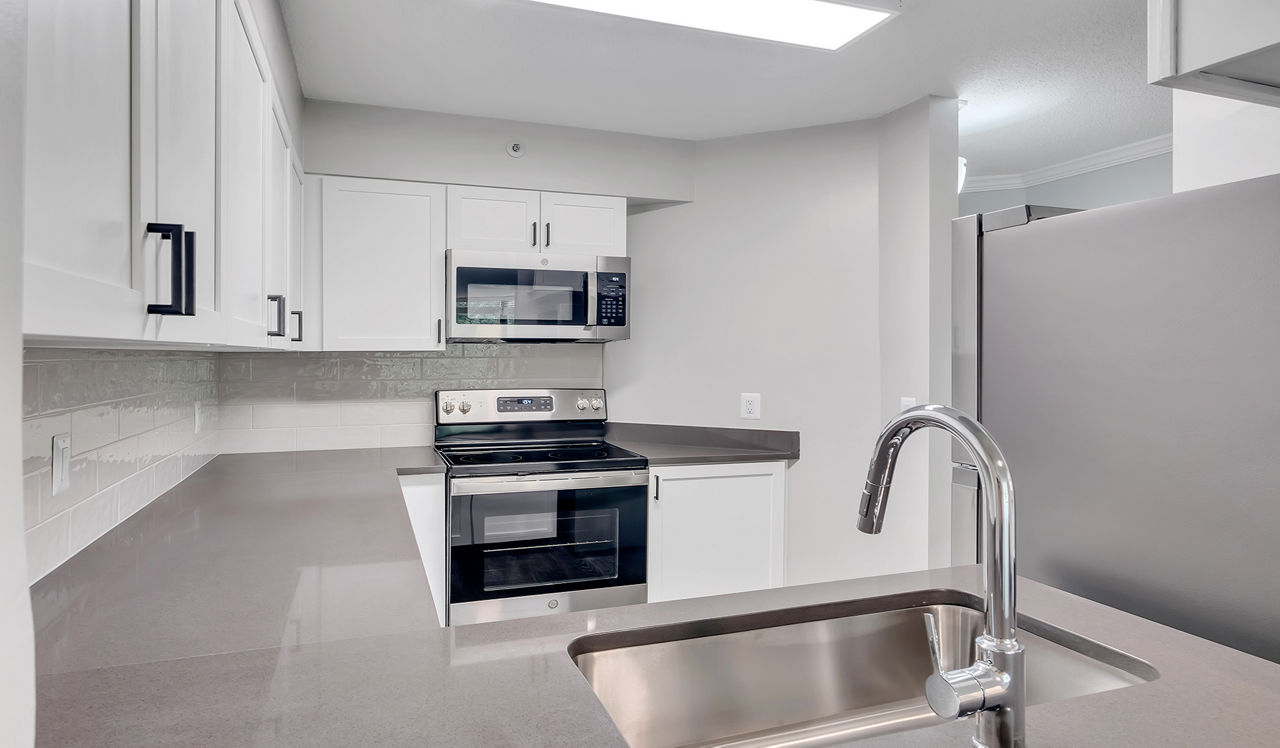 Huntington Gateway - Alexandira, VA - Kitchen