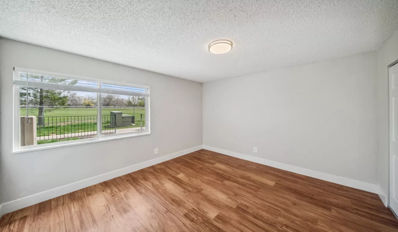 Meadow Creek - Boulder, CO - Bedroom