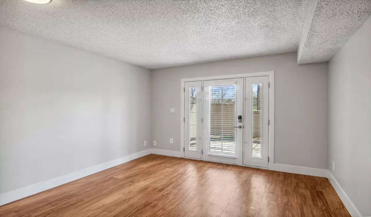 Meadow Creek - Boulder, CO - Living Room