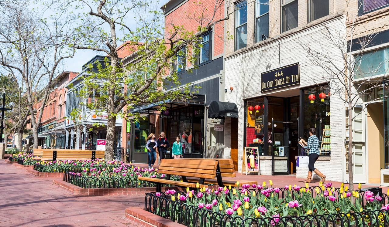 Parc Mosaic - Boulder, CO - pearl street.Take advantage of shopping, dining and entertainment at the iconic Pearl Street Mall.