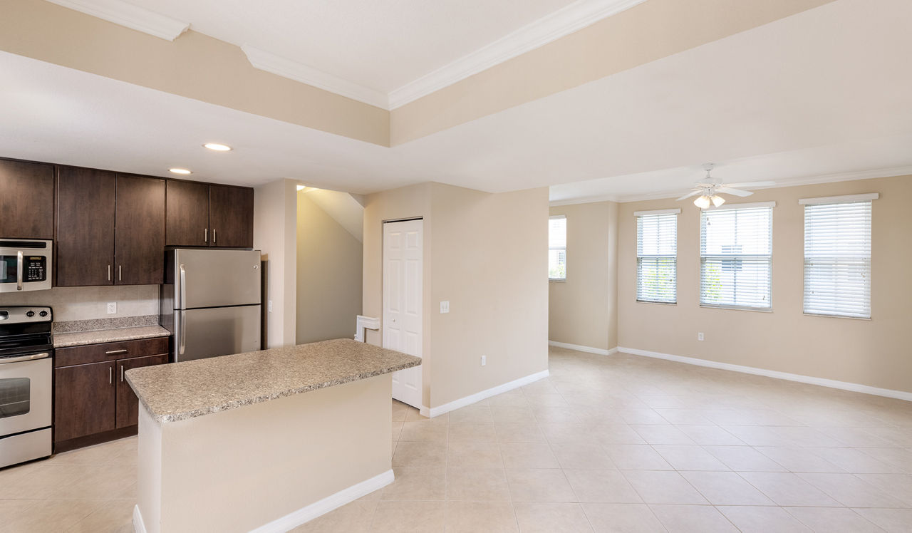 City Center on 7th Apartment Homes - Pembroke Pines, FL - Living Room