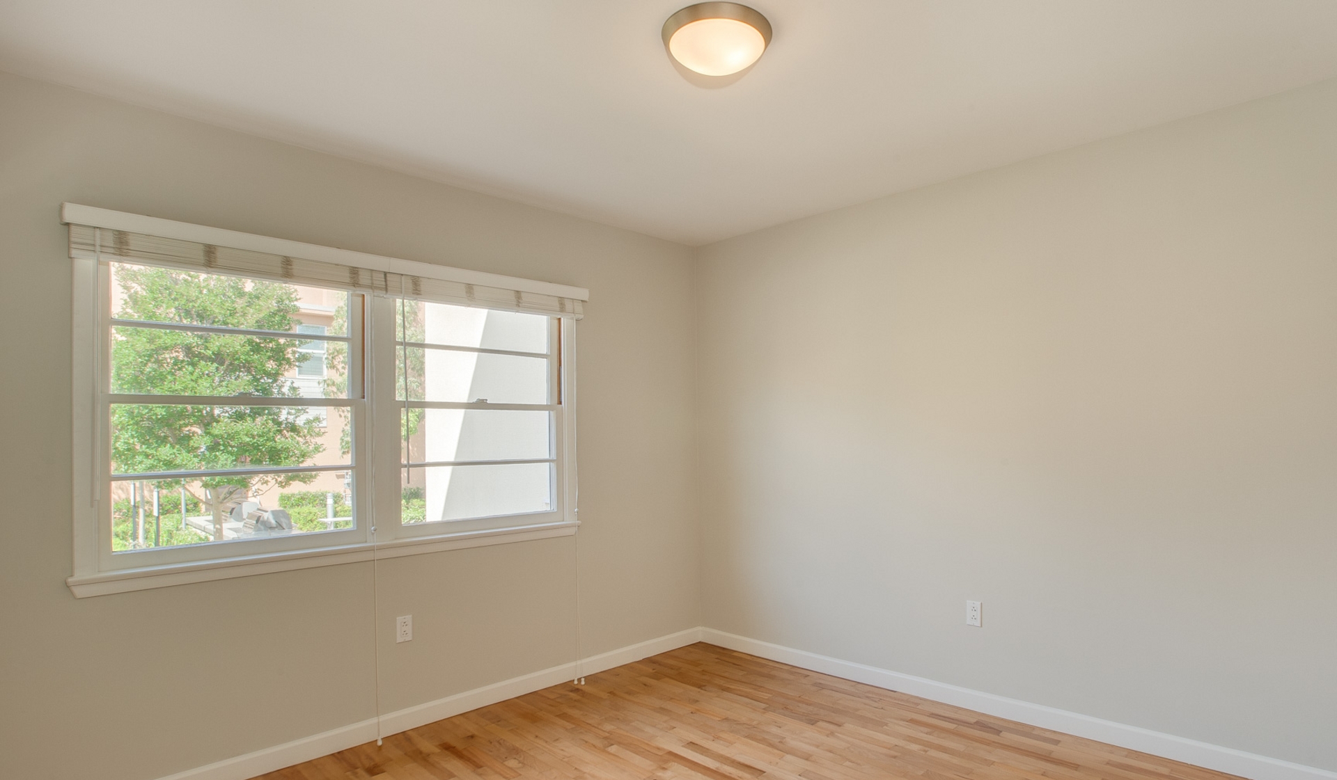 Lincoln Place - Venice, CA - Bedroom