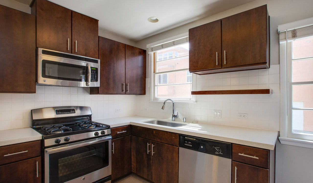 Lincoln Place - Venice, CA - Kitchen