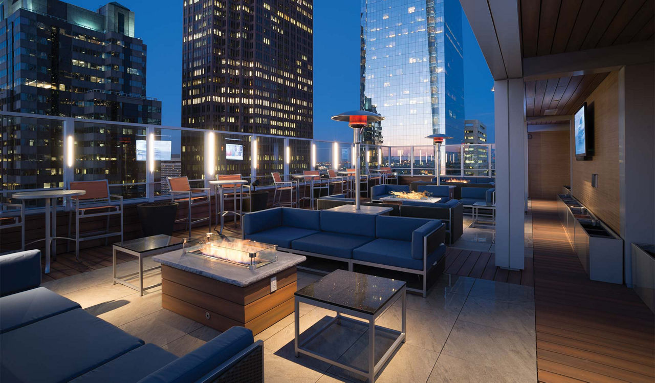 The Sterling Apartment Homes - Philadelphia, PA - Rooftop pool