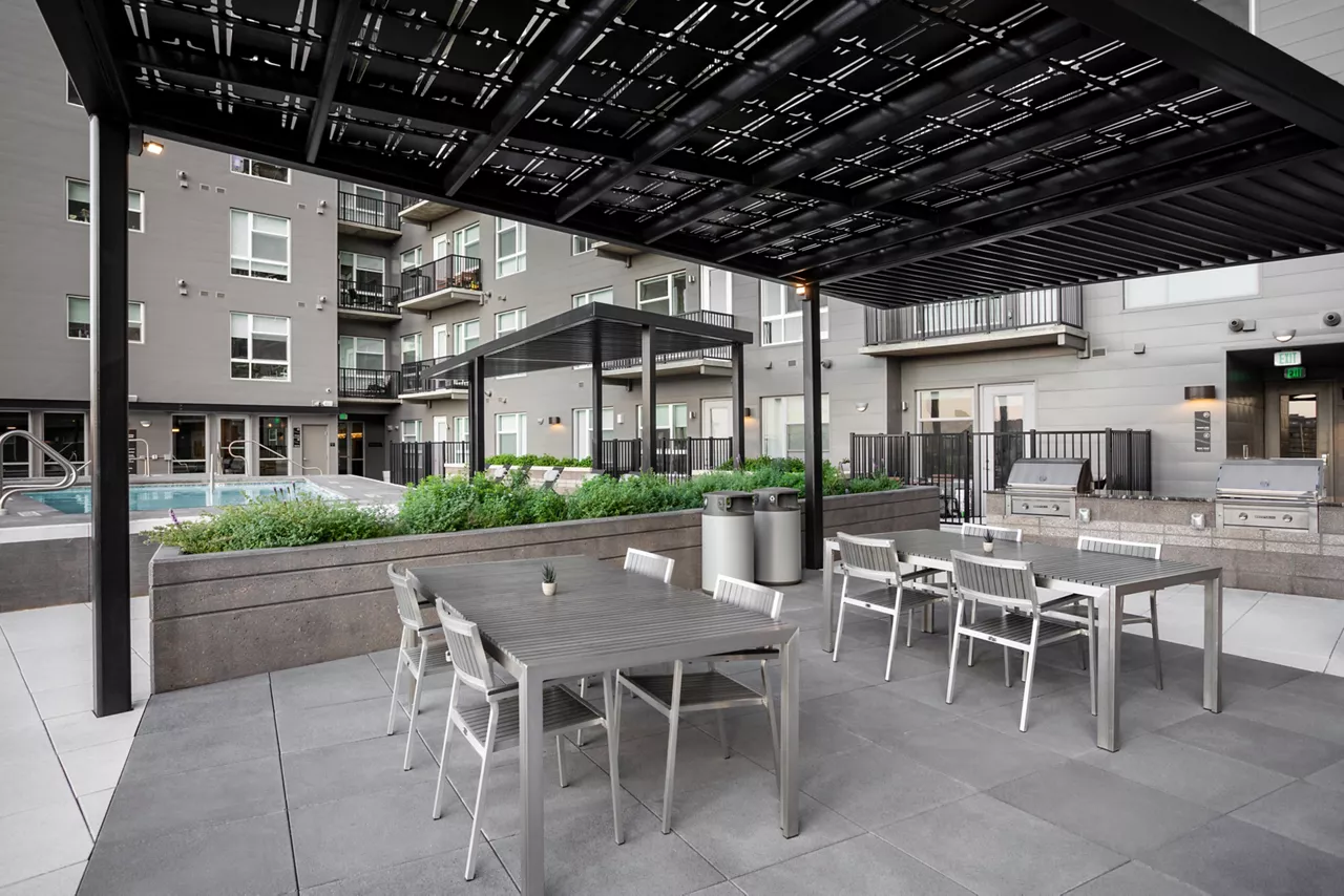 20th Street Station - Denver, CO - Outdoor Lounge