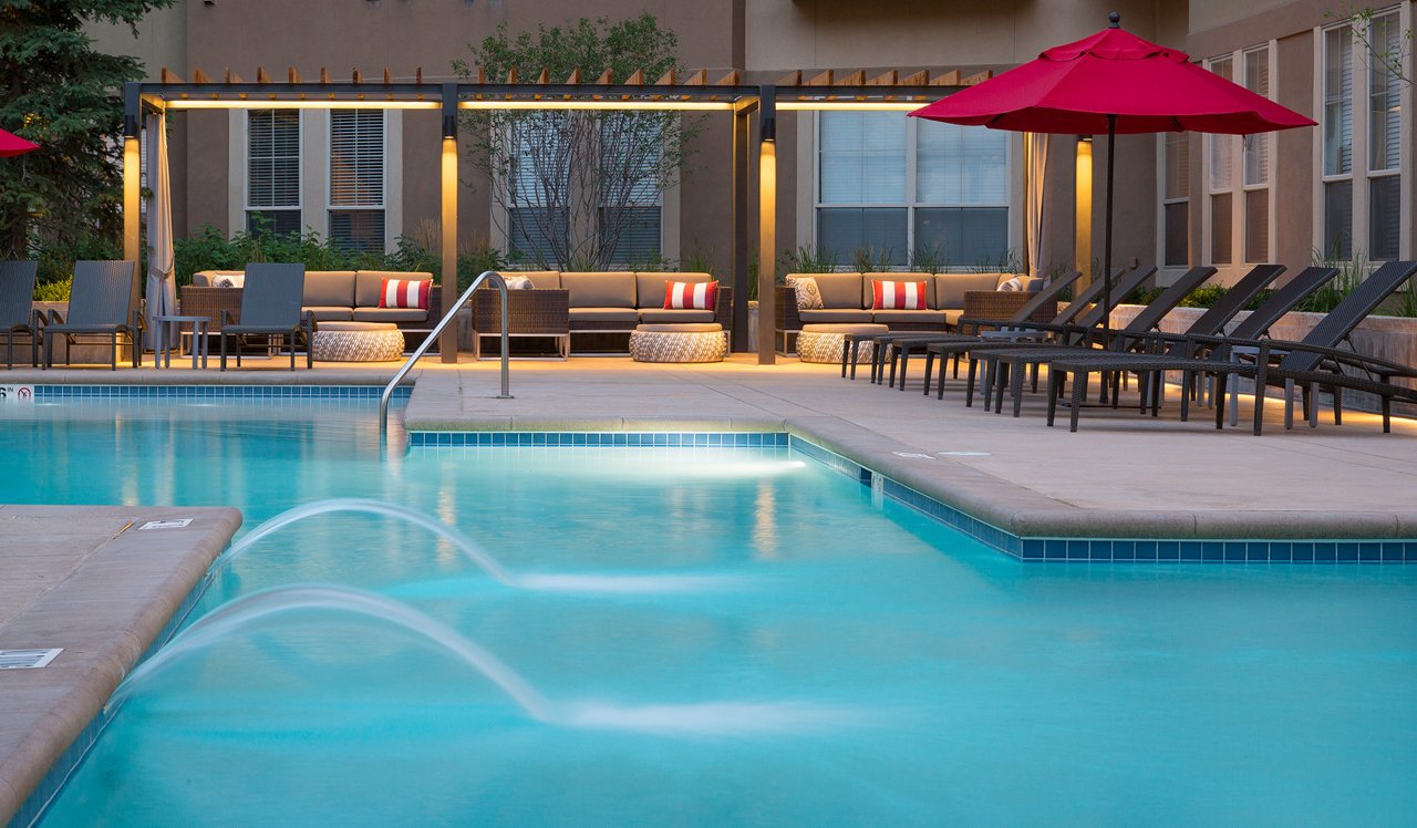 21 Fitzsimons Apartment Homes - Aurora CO - Swimming Pool.<div style="text-align: center;">&nbsp;</div>
<div style="text-align: center;">Your social deck features resort-style seating and cabanas.</div>
