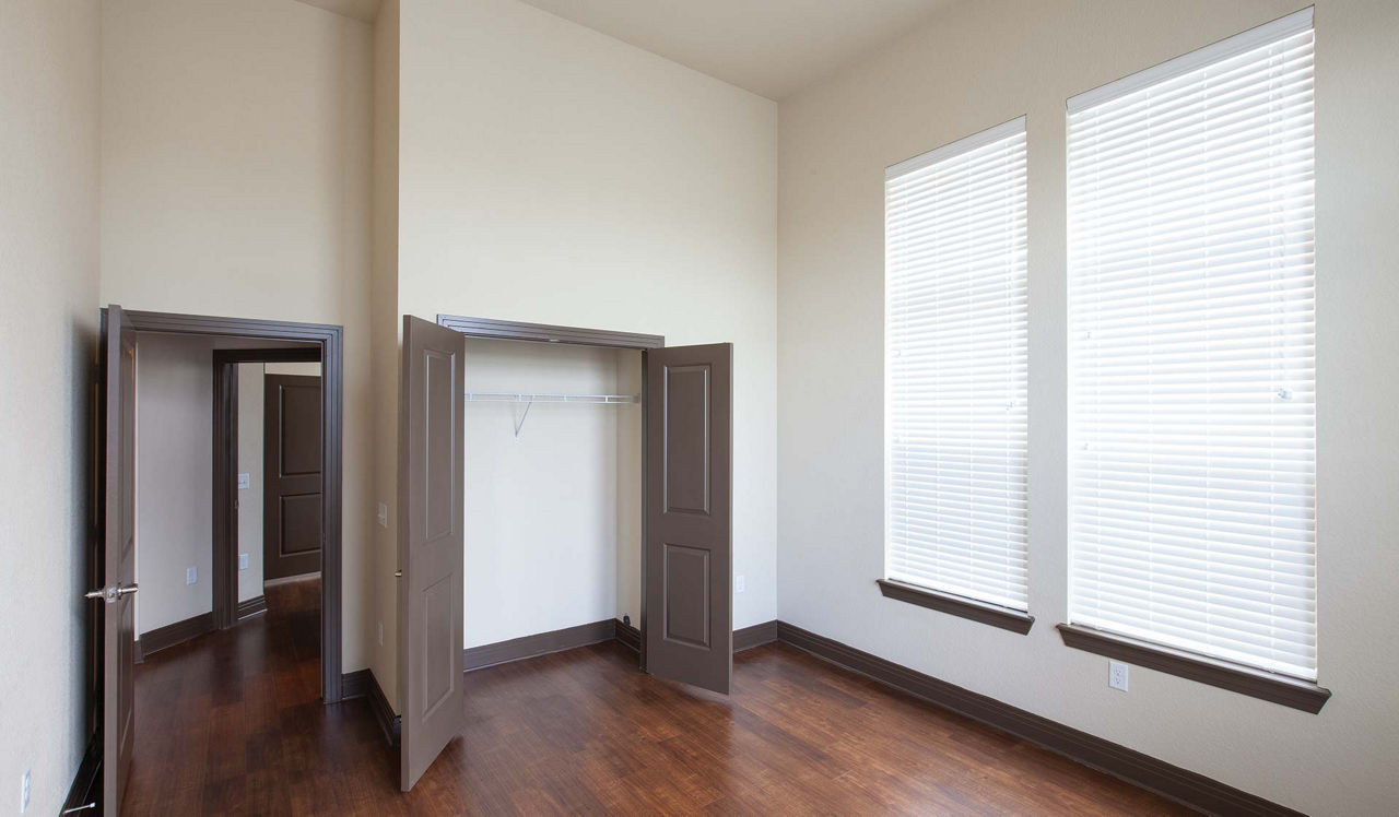 21 Fitzsimons - Aurora, CO - Bedroom