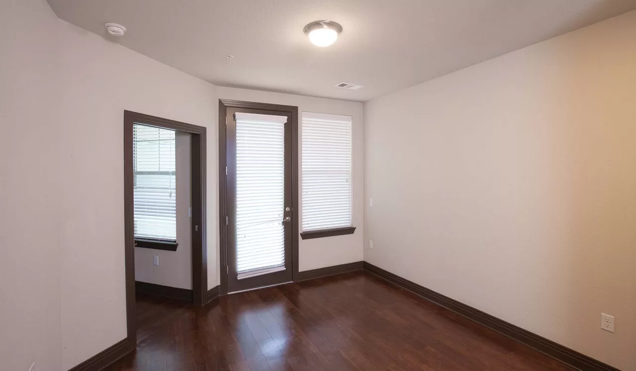 21 Fitzsimons - Aurora, CO - Living Room
