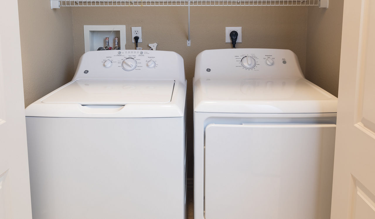 21 Fitzsimons - Aurora, CO - Laundry