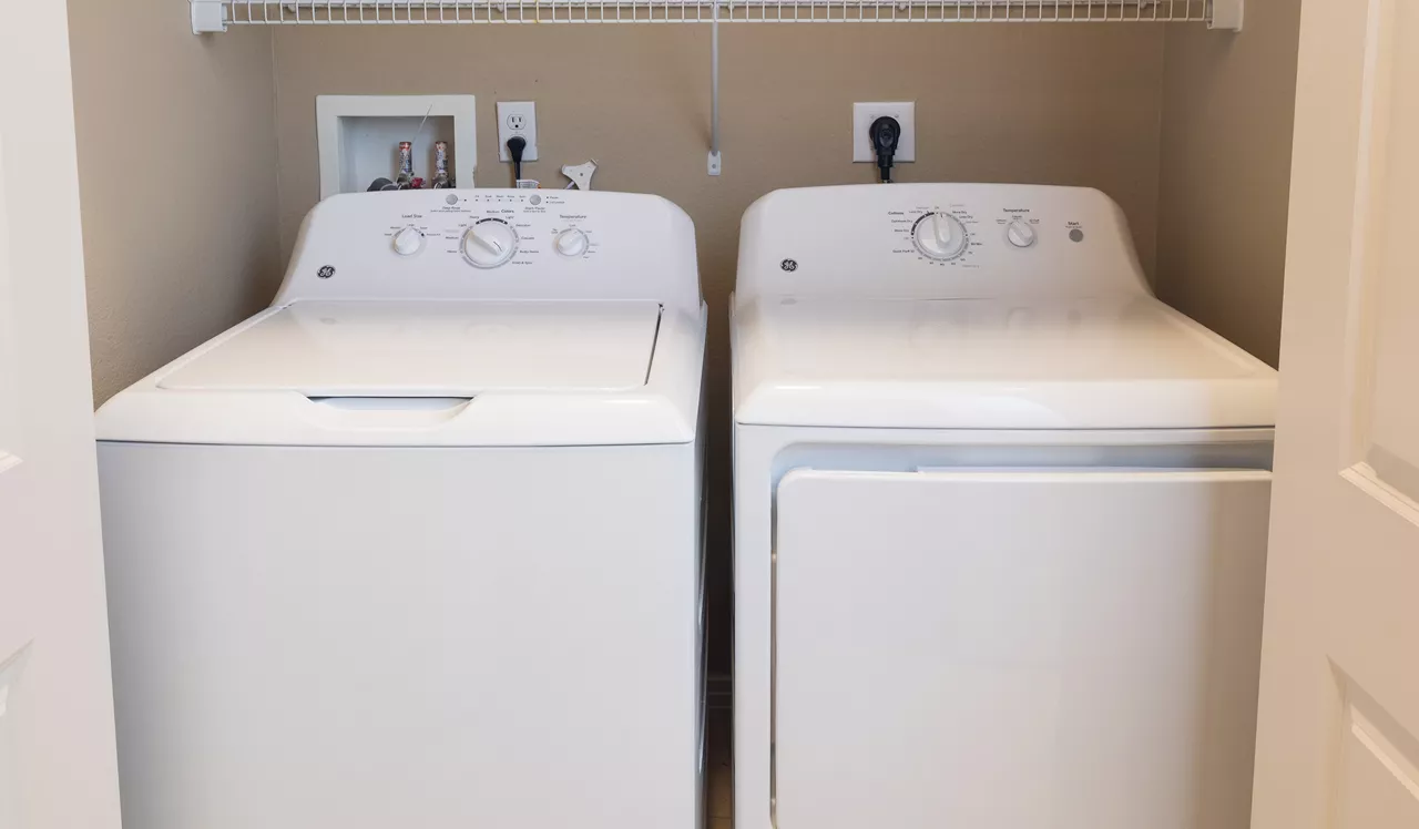 21 Fitzsimons - Aurora, CO - Laundry