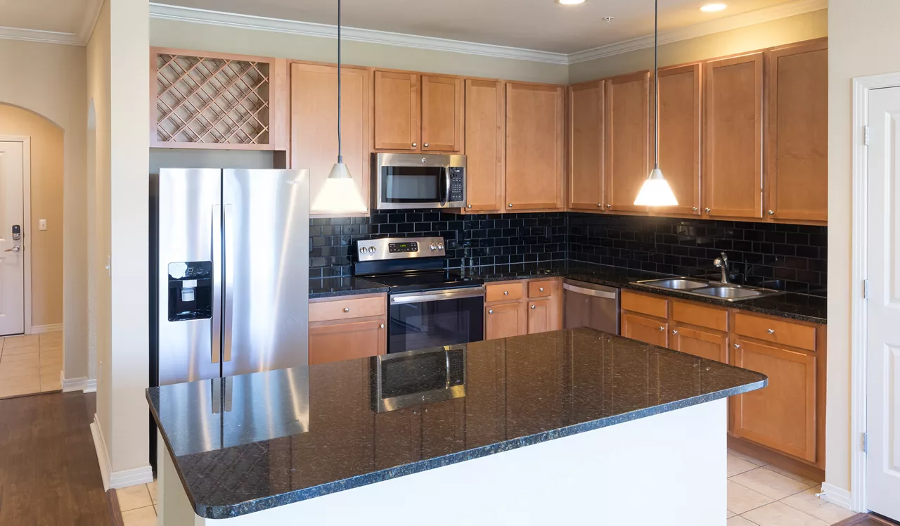 21 Fitzsimons Apartments - Aurora, CO - Kitchen