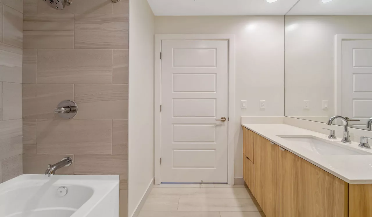 The District at Flagler Village - Fort Lauderdale, FL - Bathroom