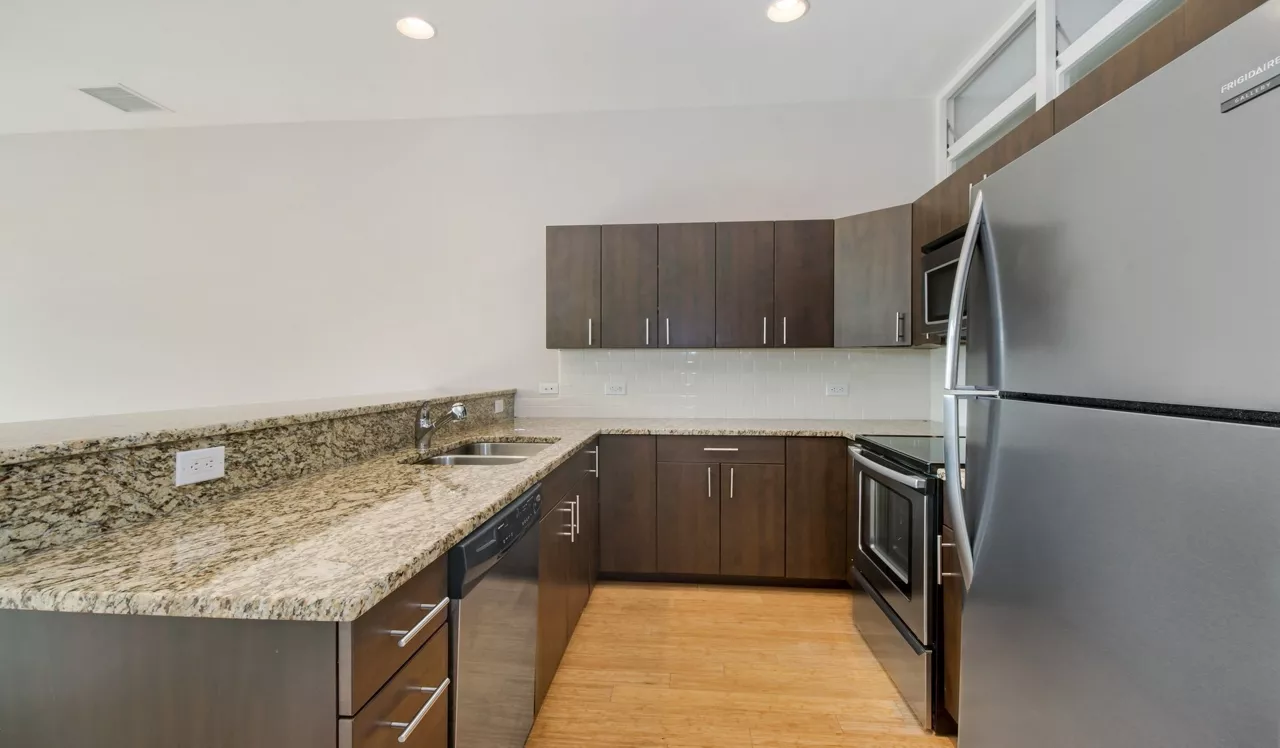 777 South Broad - Philadelphia, PA - Kitchen