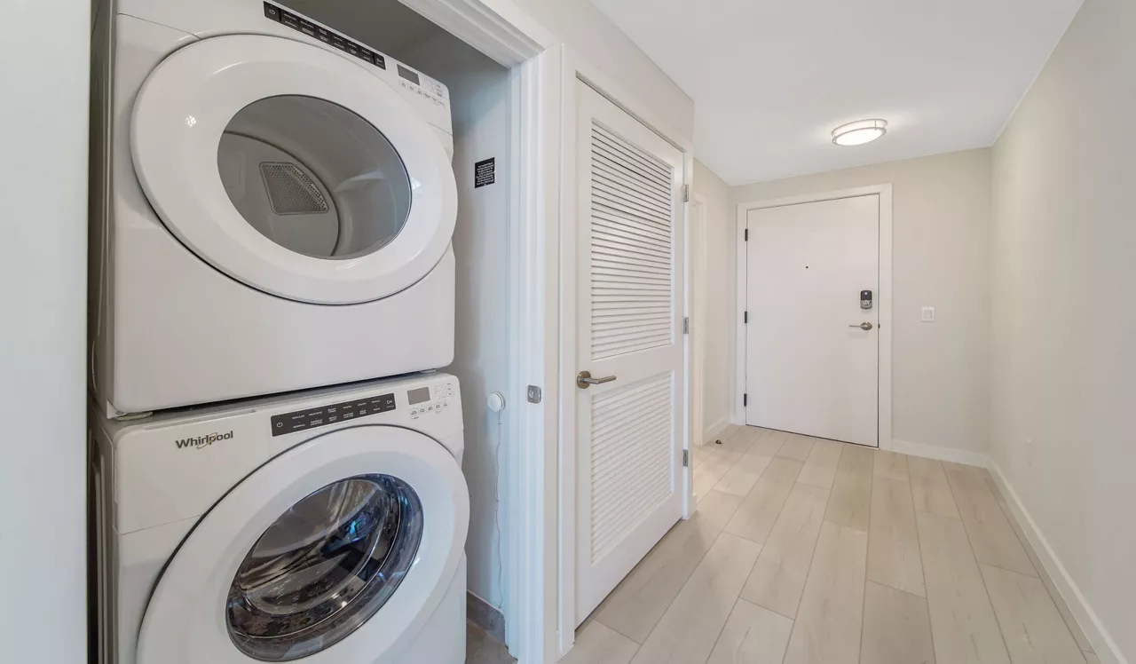 The District at Flagler Village - Fort Lauderdale, FL - Laundry