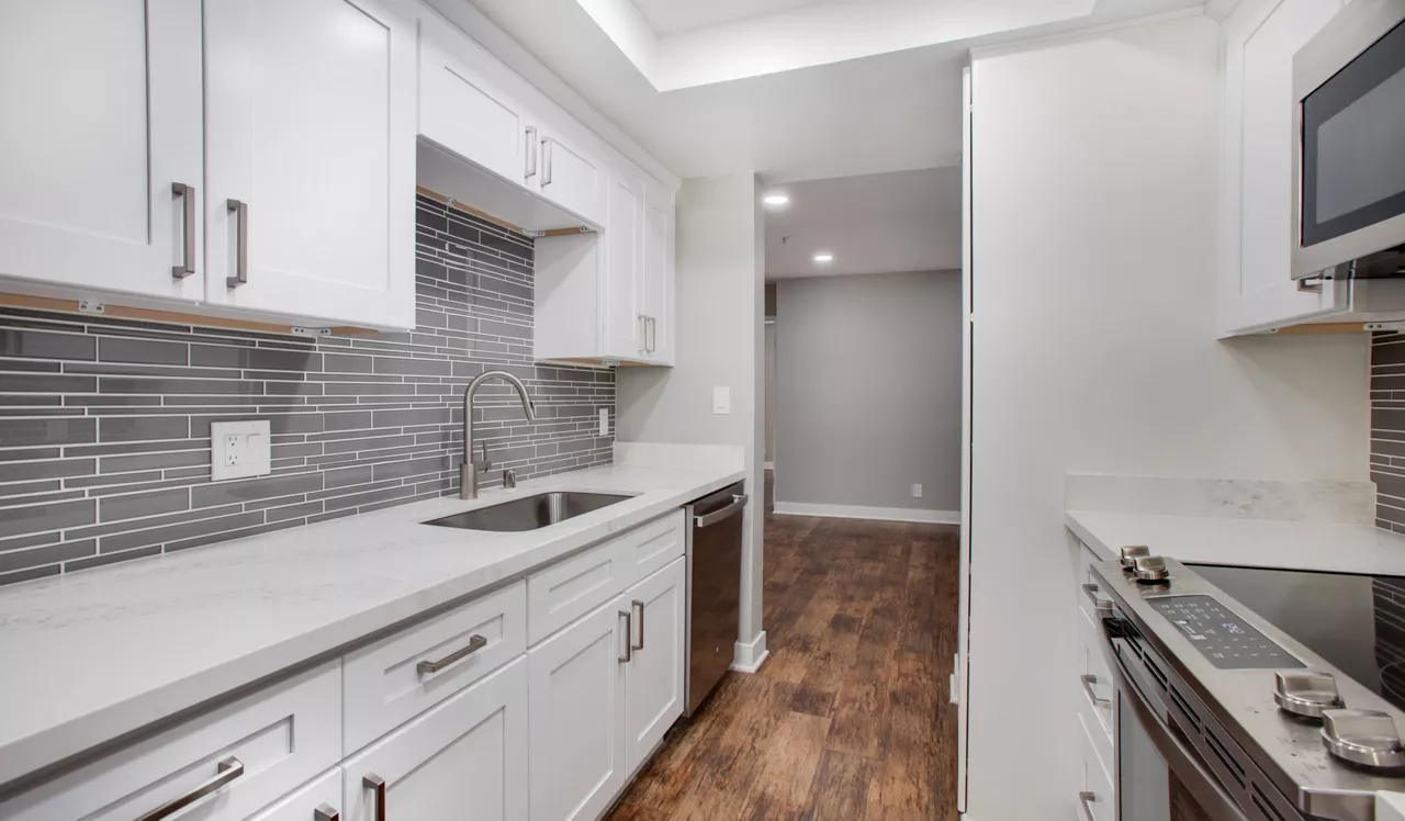 3400 Avenue of the Arts - Costa Mesa, CA - Kitchen