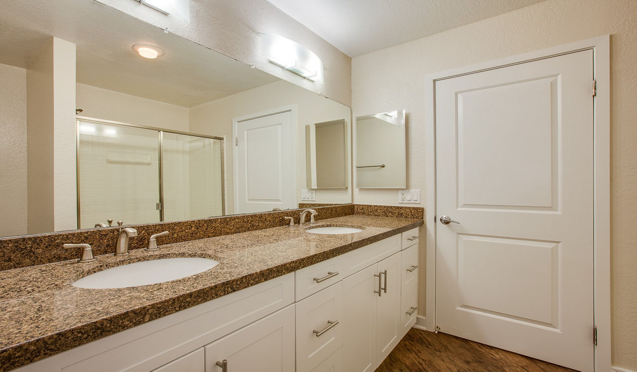 3400 Avenue of the Arts - Costa Mesa, CA - Bathroom