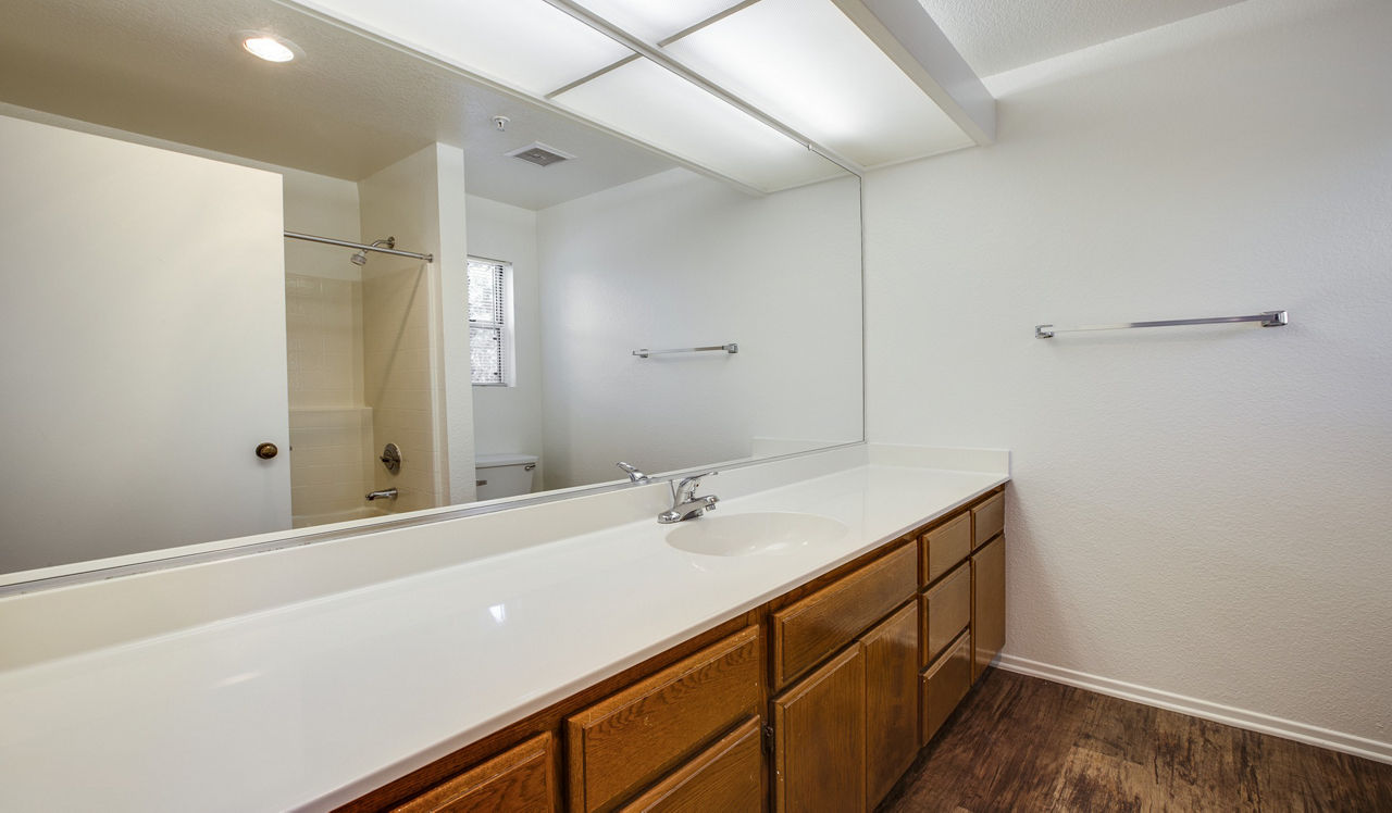 3400 Avenue of the Arts - Costa Mesa, CA - Bathroom