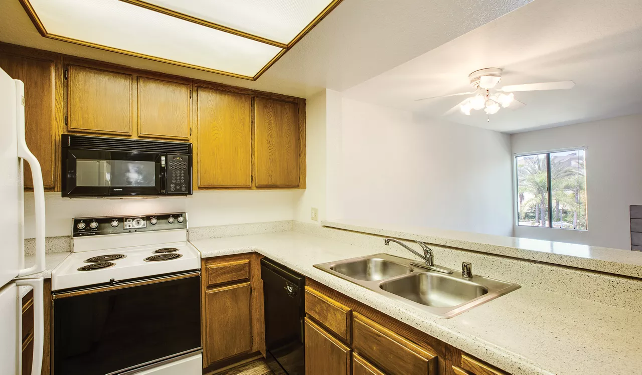 3400 Avenue of the Arts - Costa Mesa, CA - Kitchen
