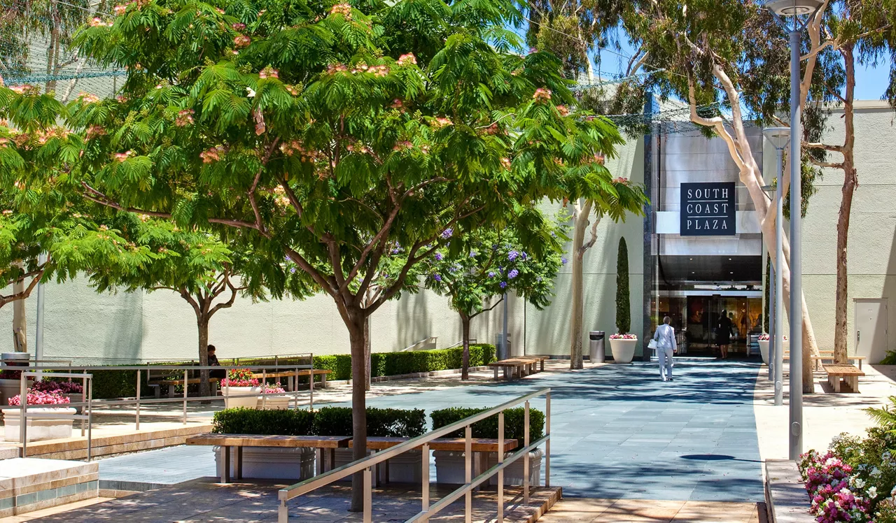 3400 Avenue of the Arts - Costa Mesa, CA - Shopping Center