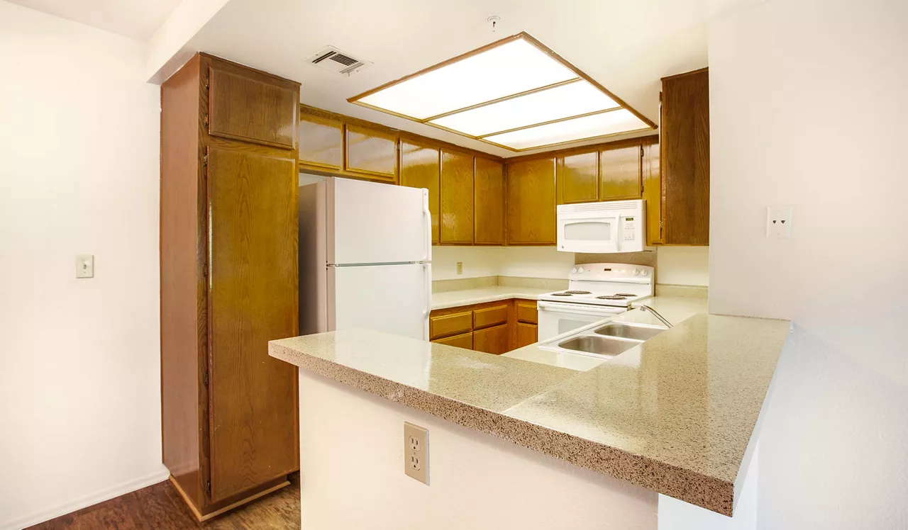 3400 Avenue of the Arts - Costa Mesa, CA - Kitchen