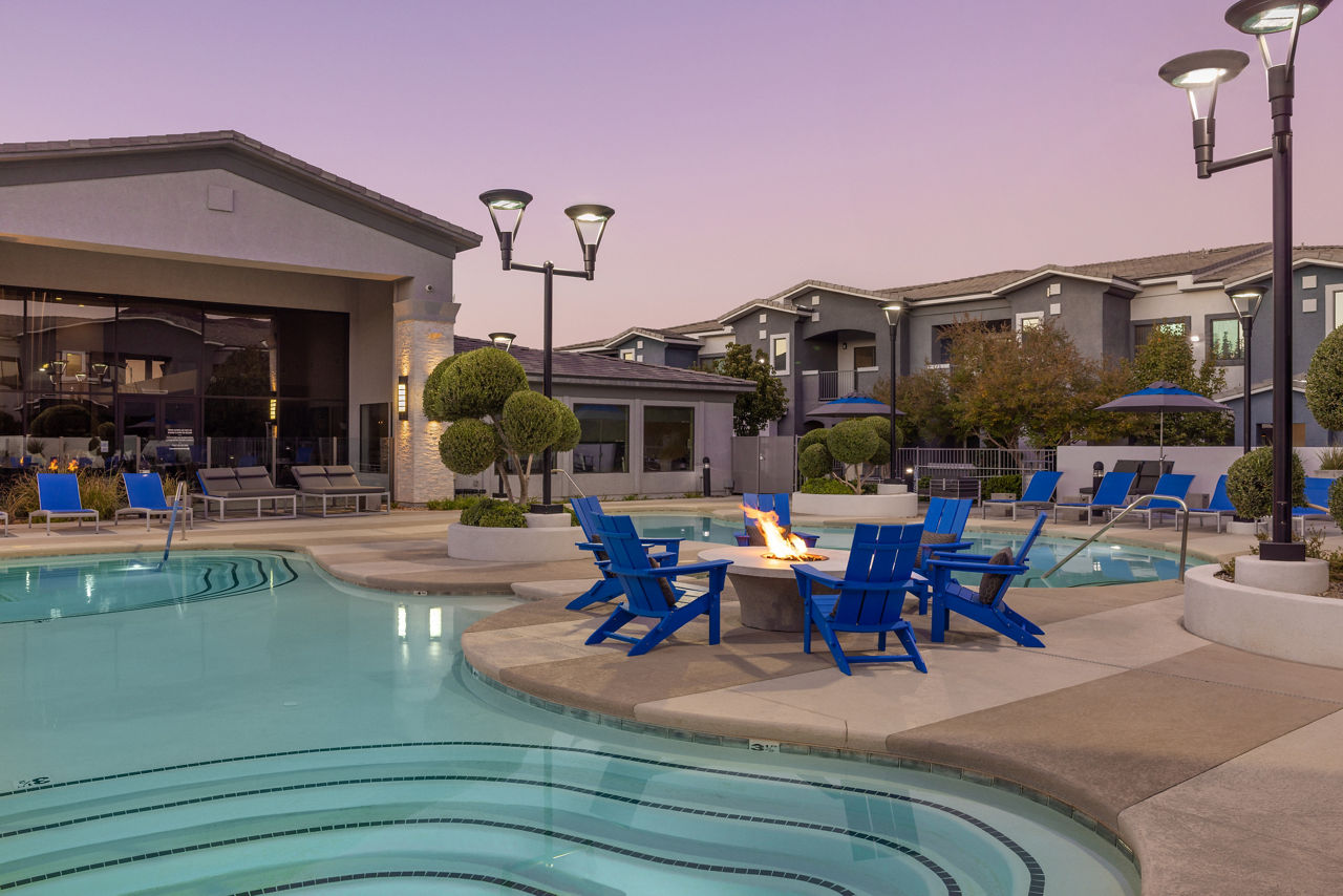 Pool at Dream (4 of 4)