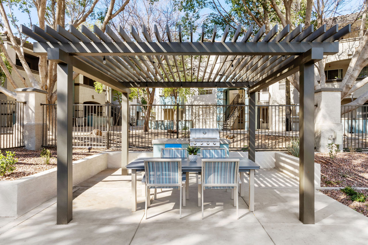 Sierra Foothills - Ahwatukee, AZ - Pergola & Grills