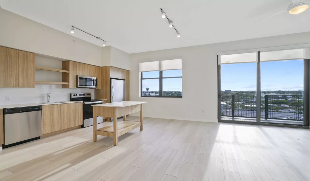 The District at Flagler Village - Fort Lauderdale, FL - Kitchen