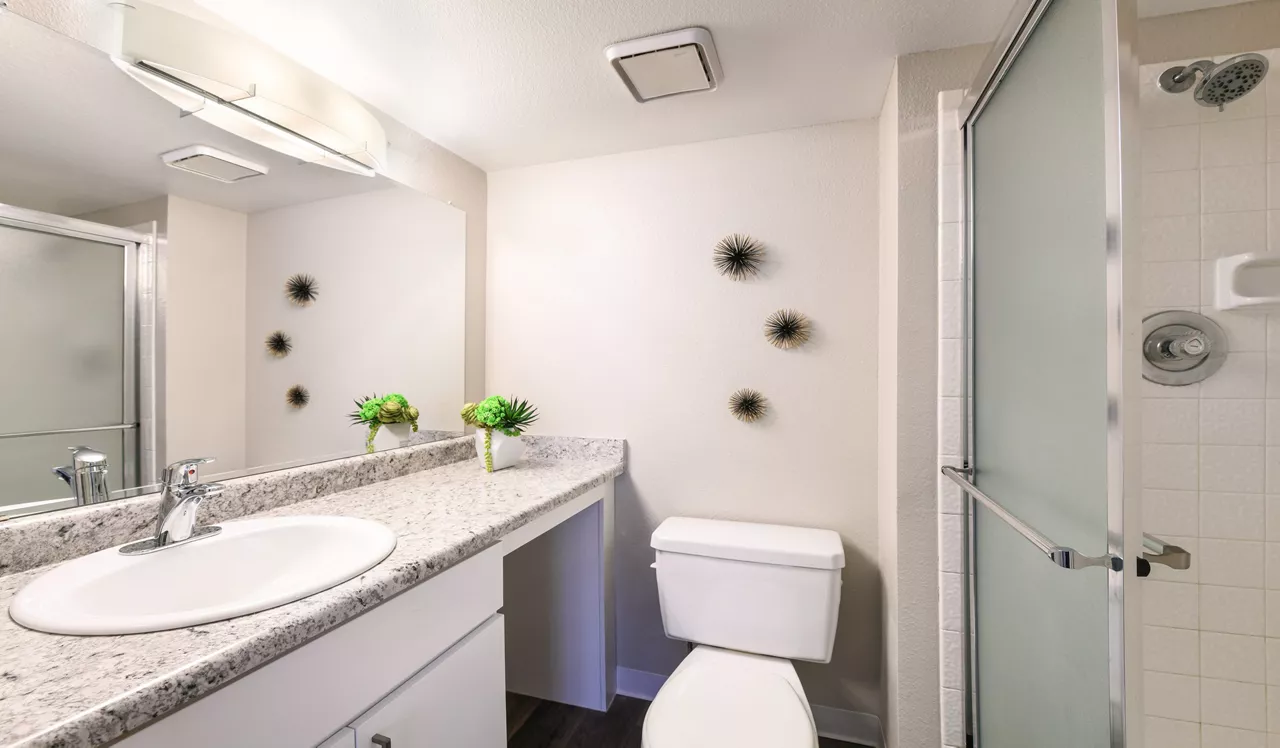 Arcadia - Centennial, CO - Bathroom