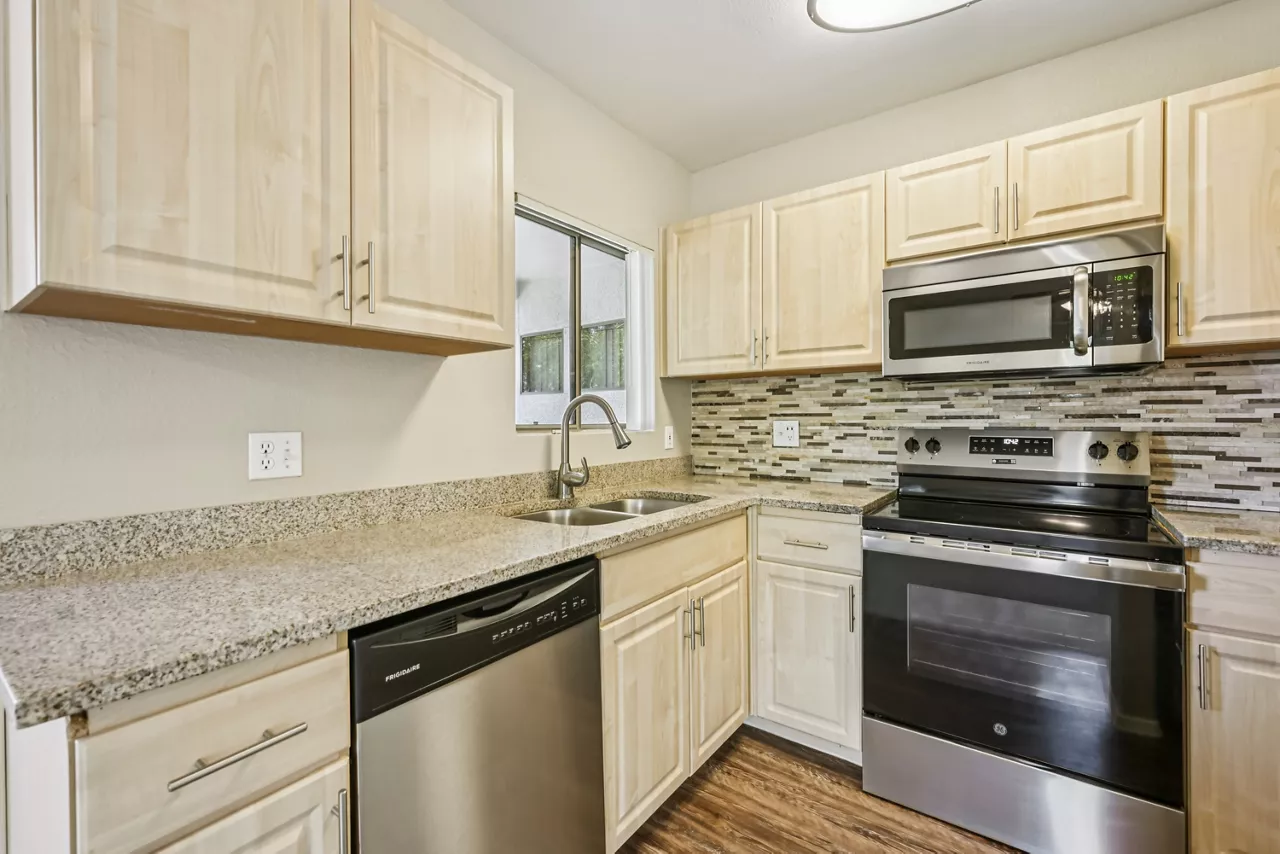 Indigo Creek - Glendale, AZ - Interior Kitchen