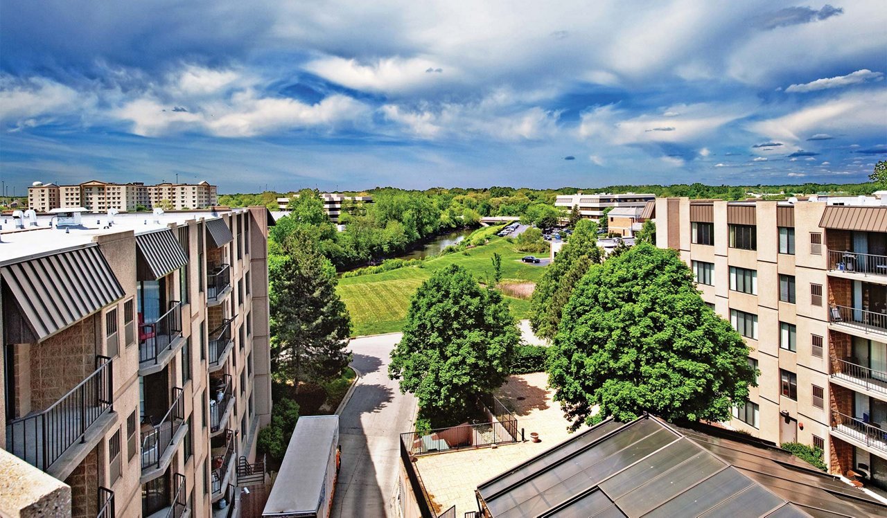 Elm Creek Apartments Elmhurst, IL Gallery