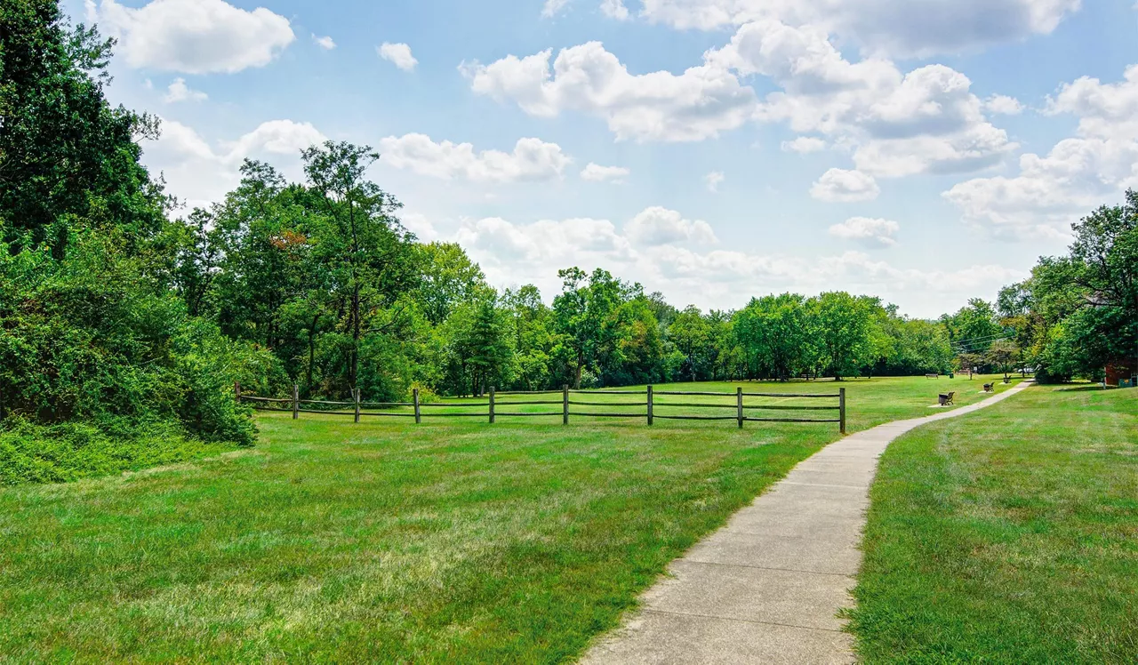 Foxchase Apartments - Alexandria, VA - Taney Park